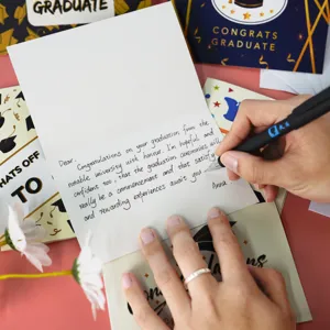 Cross-border graduation greeting card set featuring handwritten blessing style and envelopes.