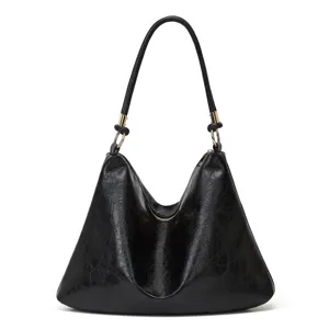 Schwarze weiche Leder Hobo Schultertasche, große Tasche mit goldener Hardware für den Alltag.