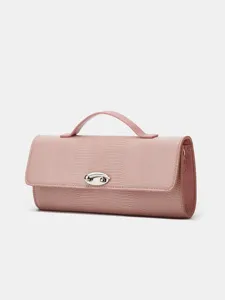 Elegante roze handtas met hagedis-textuur, handig handvat en metalen draaisluiting.