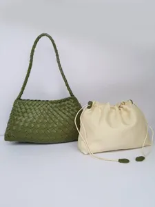 Borsa a spalla sotto l'ascella in pelle intrecciata artigianale, set borsa madre-figlia casual.