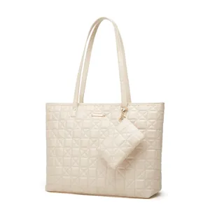 Élégant sac cabas matelassé pour femmes avec pochette, grand sac d'épaule décontracté pour bureau.