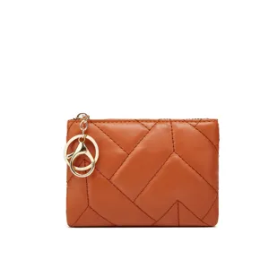 Porte-monnaie en cuir matelassé marron avec porte-clés doré et fermeture éclair élégant sac