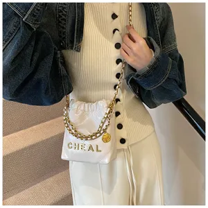 Donna trapuntata catena mini borsa a spalla elegante borsa tracolla con camelia bianco