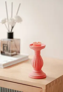 Portacandele in ceramica a colonna romana rosa nordica con lumino per decorazione domestica.