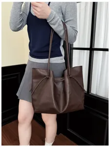 Autumn vintage niche design tote bag for women large capacity commuting shoulder bag fashion