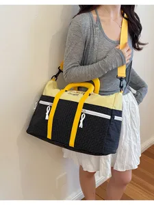 Colorblock travel duffel bag large capacity casual shoulder gym bag for women daily use