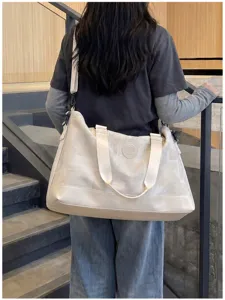 Large capacity travel duffel bag for women casual lightweight luggage bag for travel