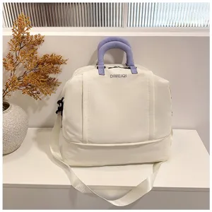 Borsa da viaggio casual con manici viola, grande borsa da palestra per sport e spostamenti.