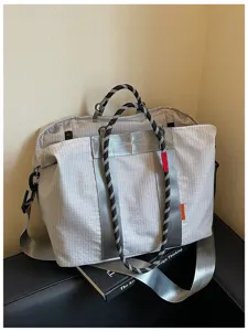 Sac de voyage quadrille style avec poignees en corde, grand cabas de sport pour voyage.