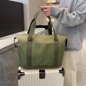 Borsa da viaggio verde a quadri con manici resistenti, borsa sportiva fitness per viaggi all'aperto.