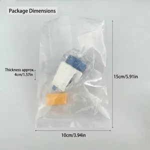 Gedetailleerd overzicht van de verpakkingsgrootte van het miniatuur kersthuismodel.