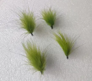 Señuelos de pesca con mosca de hierba biónica verde, anzuelos de hierba de simulación, vista detallada.