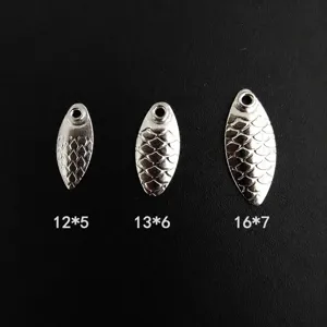 Verstärkte Fischschuppen Blinker Löffel Köder Angelzubehör Set für Mikro Forellen Angeln Neu.