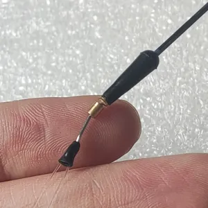 Connecteur de siege de flotteur de peche a changement rapide avec embase en laiton et caoutchouc.
