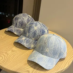 Koreanische süße florale gewaschene Denim Baseballcap für Damen, stylischer Sonnenhut.
