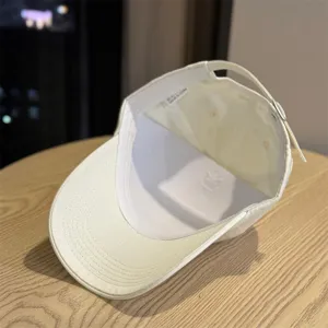 Unisex white cotton baseball cap with adjustable strap, Japanese style vintage casual hat for youth.