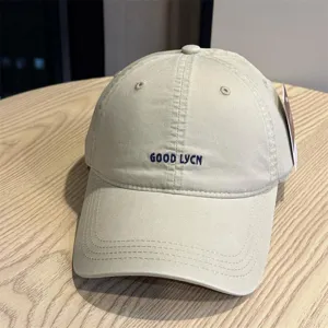 Detailed close-up view of the vintage washed cotton baseball cap featuring front embroidery.