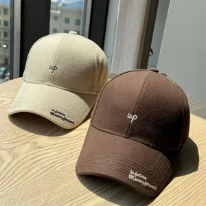 Casquette de baseball en laine style coréen pour femmes et hommes, visière incurvée.