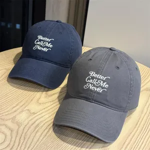 Klassische Baumwoll-Baseballkappe mit modischer Stickerei, weiche Freizeitmütze für den Alltag.