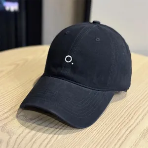Japanese minimalist black baseball cap with white embroidered letter O for women sun protection