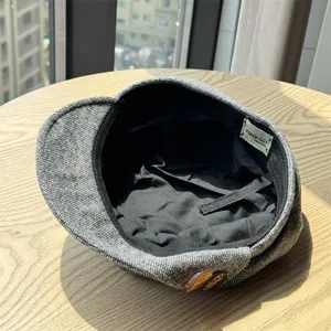 Grey wool newsboy hat for women, vintage retro octagonal painter cap with inner lining.