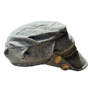Grey woolen newsboy cap for women, vintage pleated beret and painter hat for autumn and winter.