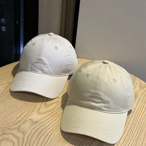 Gorra de béisbol bordada de estilo coreano clásico para hombres y mujeres, sombrero suave.