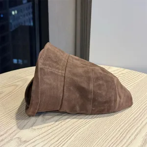 Sombrero de cubo de ante marrón para mujer, estilo vintage de otoño invierno casual estilo.