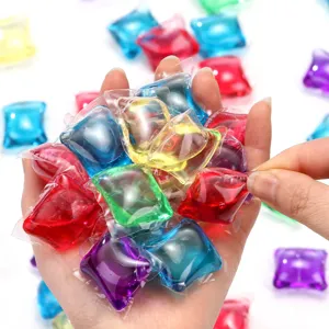 Capsules de détergent à lessive colorées pour un nettoyage en profondeur et un parfum frais