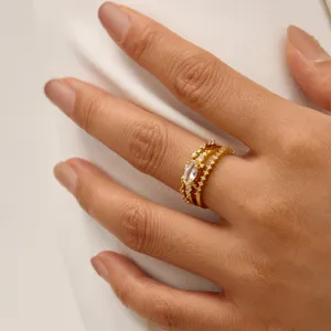 Set di anelli in rame con zirconi a 3 pezzi, elegante gioiello da dito in stile europeo.