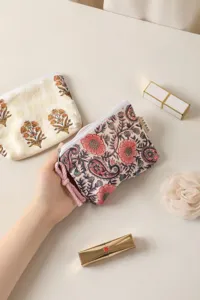 Pochette de maquillage mini zippée en coton à fleurs vintage et porte-monnaie avec dragonne.