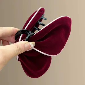 Burgunderrote Samt Haarklammer mit rosa Kante, grosse elegante Haarklammer fuer dickes Haar.