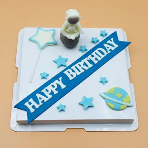 Ensemble de Décoration de Gâteau Astronaute de l'Espace Décoration en Chocolat Galaxie pour Fête d'Anniversaire d'Enfants Décor de Dessert