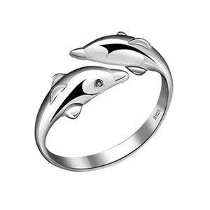 S925 zilveren dubbele dolfijn open ring detailweergave, elegant romantisch sieradenontwerp.