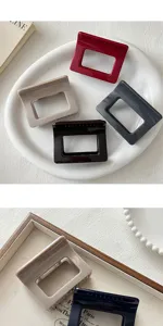 Minimalistische quadratische Haarklammer für Damen, schickes geometrisches Design, Haaraccessoire.