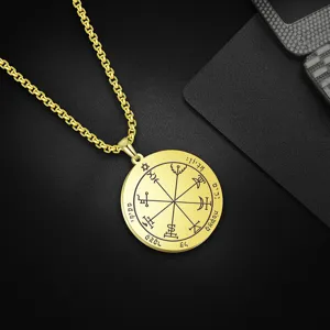 Collar con colgante amuleto pentagrama de Salomón en acero inoxidable bañado en oro 18k.