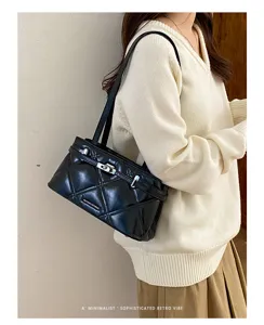 Korean style soft leather quilted shoulder bag for women, retro commuter underarm handbag.