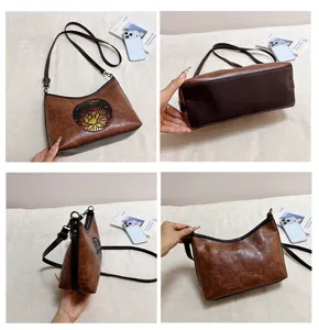 Sac à bandoulière gaufré vintage, sac à main de banlieue fleuri style ethnique femme.