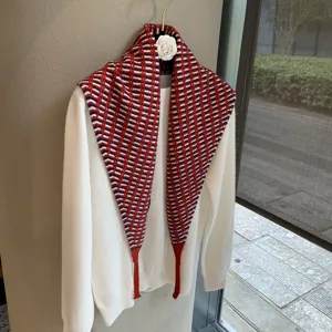 Retro grid knit shawl scarf autumn winter warm triangle fake collar versatile outerwear