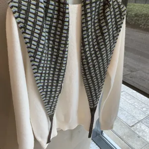 Retro knitted checkered triangle scarf autumn winter fashion versatile fake collar shawl
