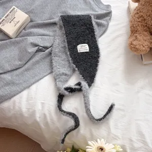 Zweifarbiger gestrickter Ohrenschützer Schal flauschig warmer Winterkopfschmuck graue Mütze