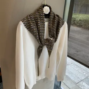Retro knitted pattern triangular scarf autumn winter versatile fashion shawl fake collar accessory