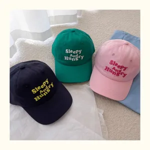 Baumwolle Baseballcap mit süßer Buchstabenstickerei, lässige Sonnenschutzkappe Damen.