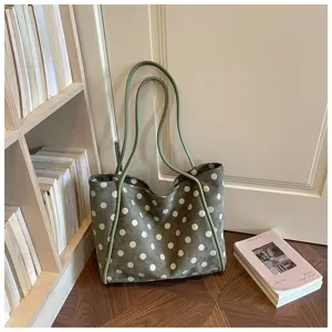 Sac cabas en toile à pois verts pour femme, grand sac à épaule décontracté et pratique.