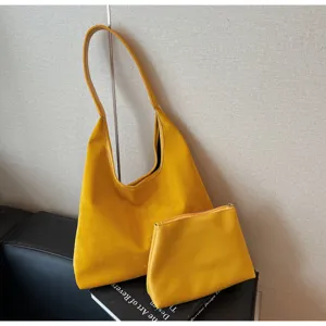 Grand sac cabas hobo jaune et pochette ensemble, sac bandouliere retro chic travail.