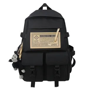 Stilvoller schwarzer Nylon Schulrucksack für Studenten mit grossem Fassungsvermögen.