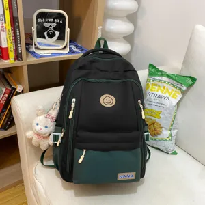Lässiger schwarz-dunkelgrüner Colorblock Rucksack für Schule, Reisen und Freizeit