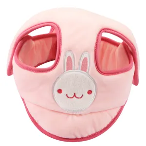 Dettaglio casco protezione neonato, cappello anticaduta morbido per bambini con coniglietto.
