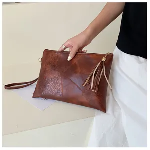 Sac pochette vintage pour femme texture, sac bandoulière épaule en cuir PU avec gland.