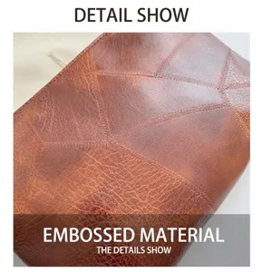 Gros plan détail du sac à main pour femme en cuir synthétique marron texturé rétro.
